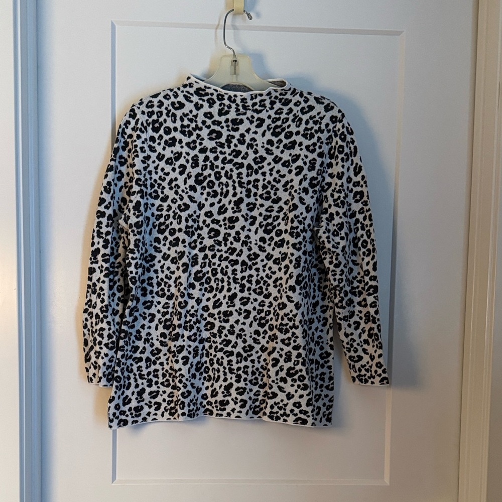 Leopard Print Long Sleeve Sweater